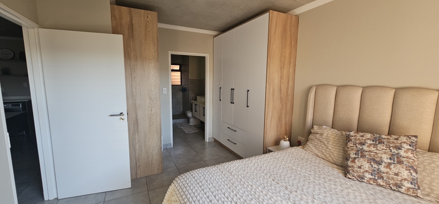 To Let 2 Bedroom Property for Rent in Boardwalk Villas Gauteng