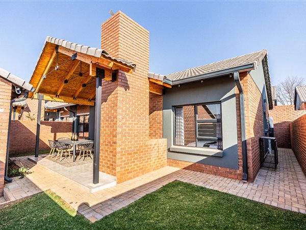 3 Bedroom Property for Sale in Boardwalk Gauteng