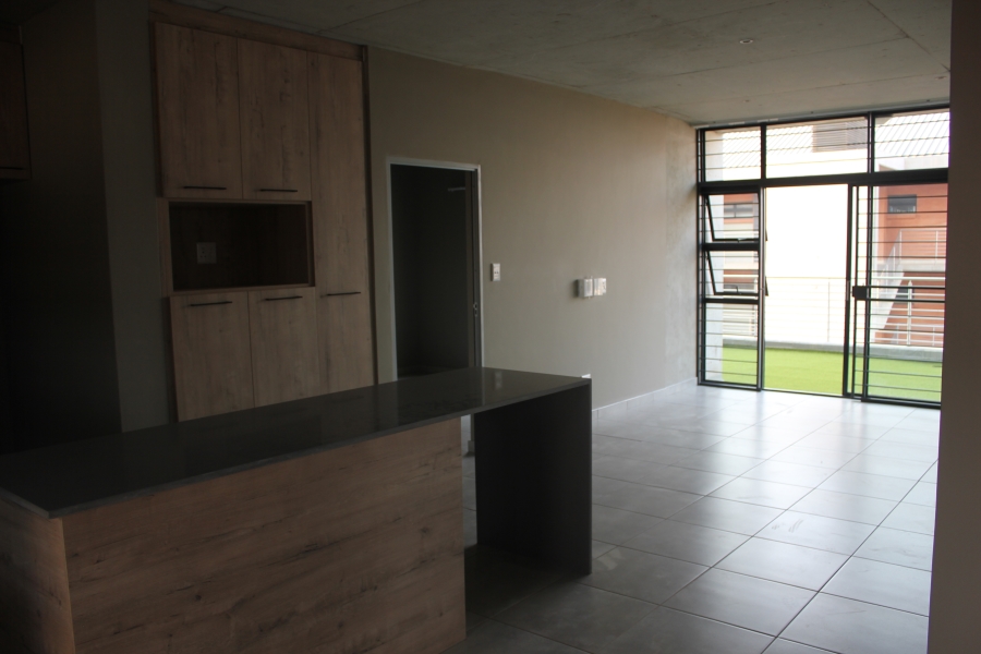 To Let 2 Bedroom Property for Rent in Six Fountains Estate Gauteng