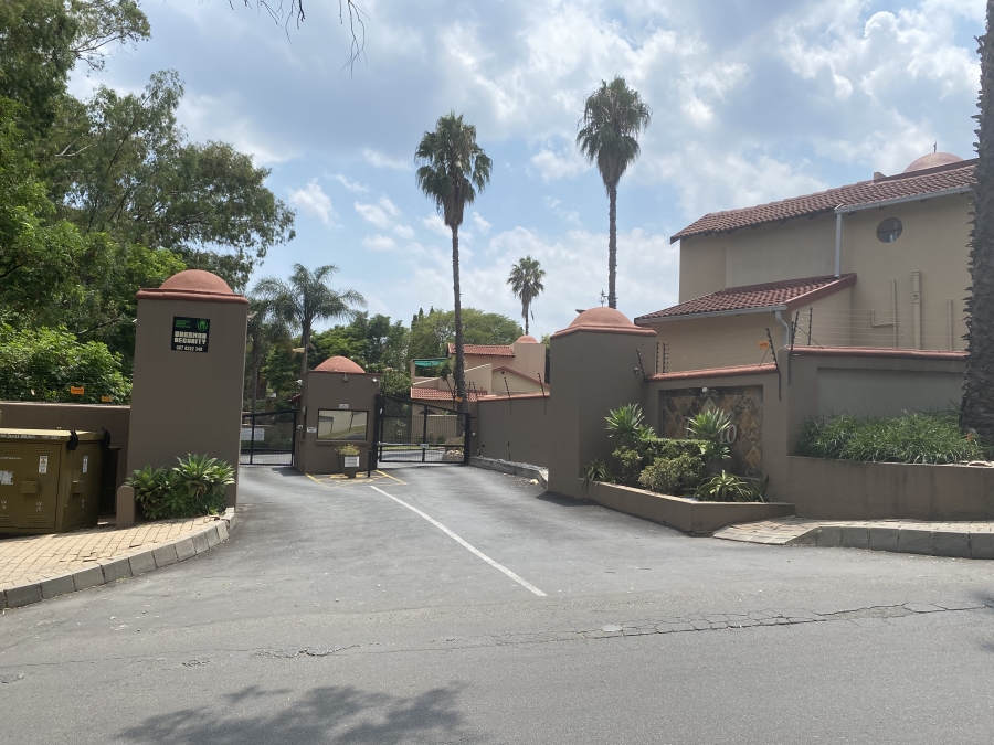 To Let 3 Bedroom Property for Rent in North Riding Gauteng