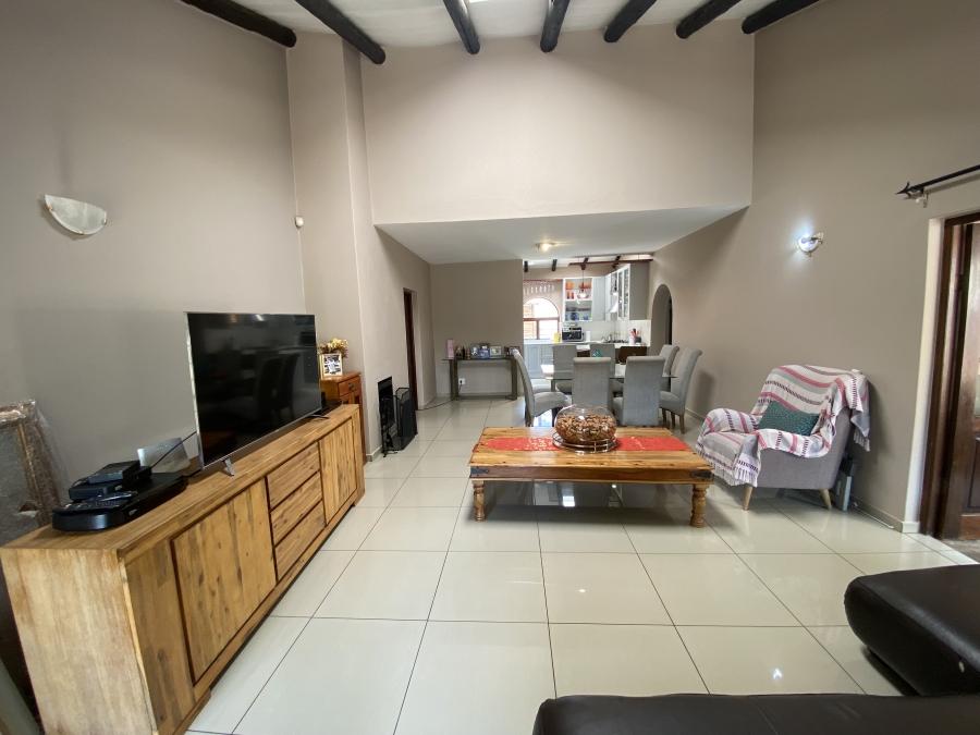 To Let 3 Bedroom Property for Rent in North Riding Gauteng