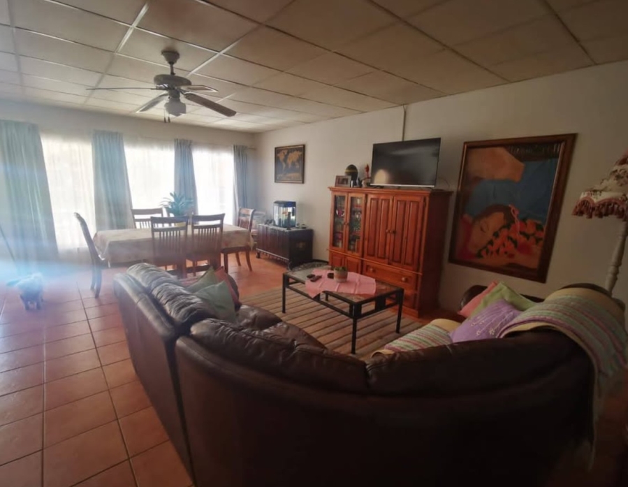 To Let 2 Bedroom Property for Rent in De Deur Gauteng