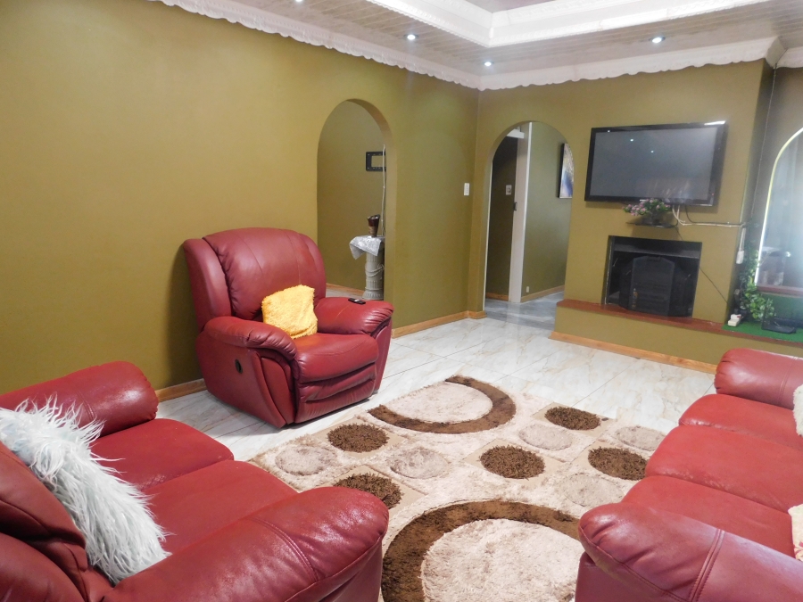 3 Bedroom Property for Sale in Witpoortjie Gauteng