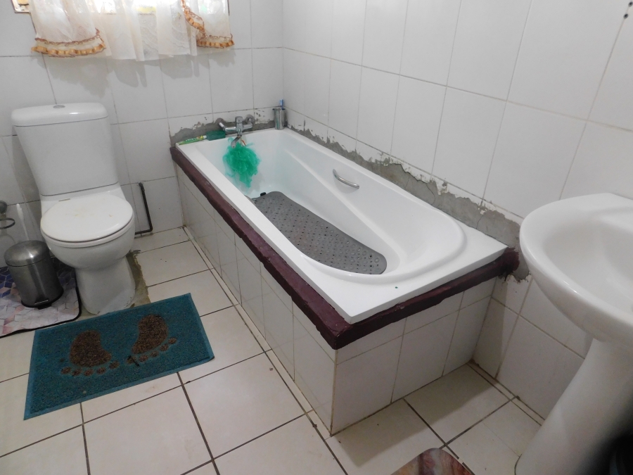 3 Bedroom Property for Sale in Witpoortjie Gauteng