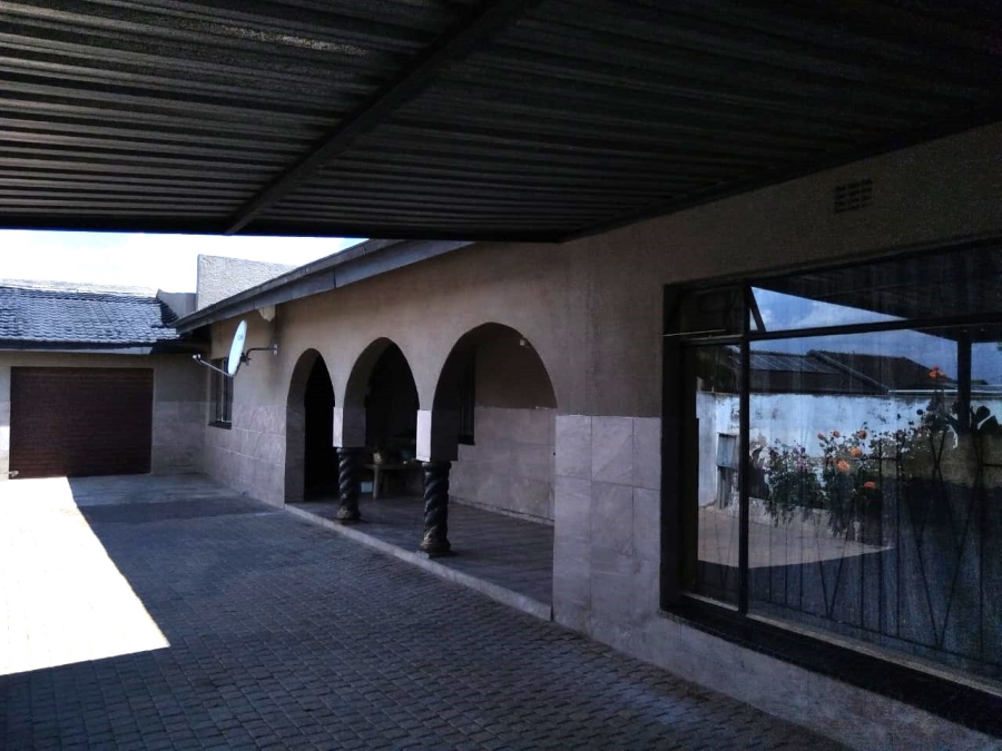 3 Bedroom Property for Sale in Toekomsrus Gauteng