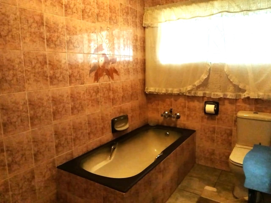 3 Bedroom Property for Sale in Toekomsrus Gauteng