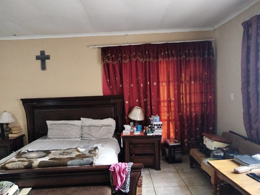 3 Bedroom Property for Sale in Toekomsrus Gauteng