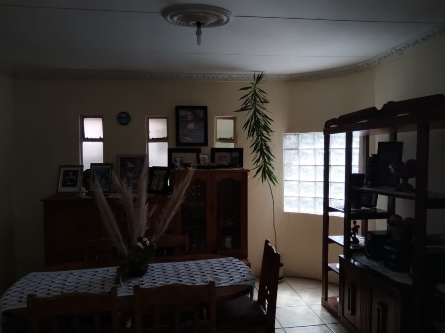 3 Bedroom Property for Sale in Toekomsrus Gauteng