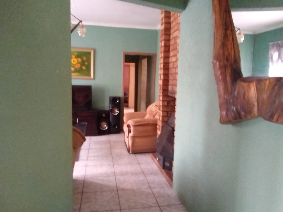 4 Bedroom Property for Sale in Toekomsrus Gauteng
