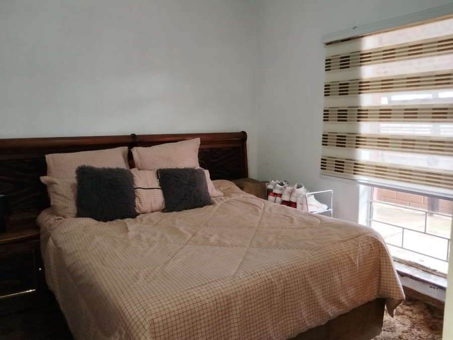 4 Bedroom Property for Sale in Toekomsrus Gauteng