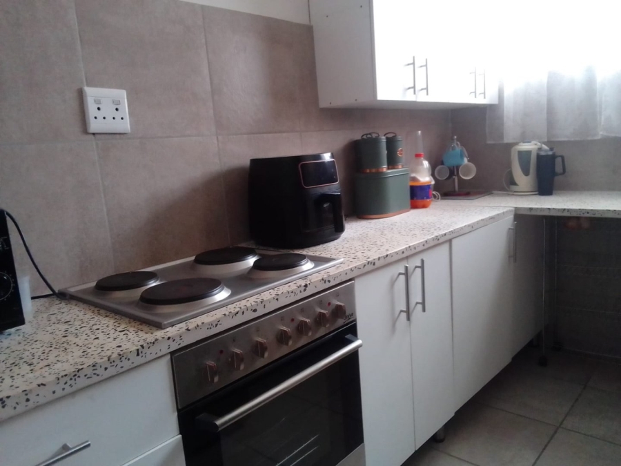 2 Bedroom Property for Sale in Wentworth Park Gauteng