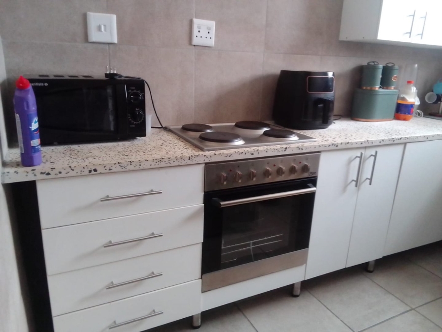2 Bedroom Property for Sale in Wentworth Park Gauteng