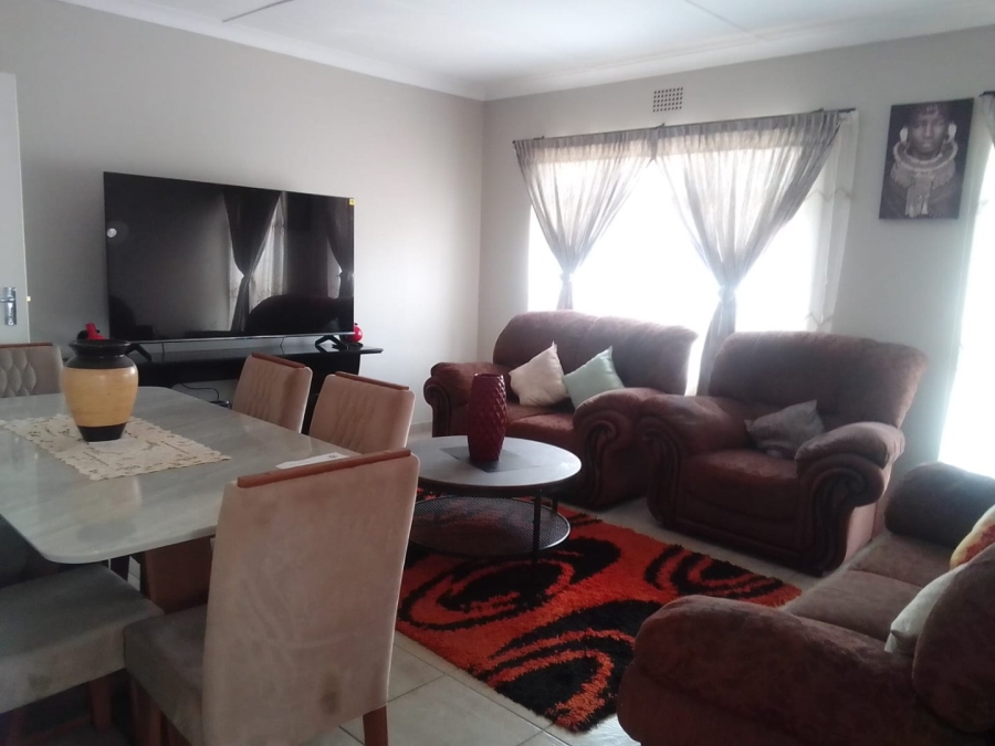 2 Bedroom Property for Sale in Wentworth Park Gauteng