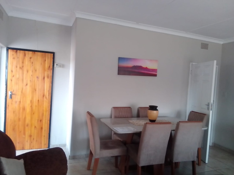 2 Bedroom Property for Sale in Wentworth Park Gauteng
