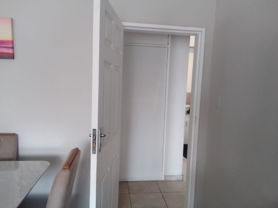 2 Bedroom Property for Sale in Wentworth Park Gauteng