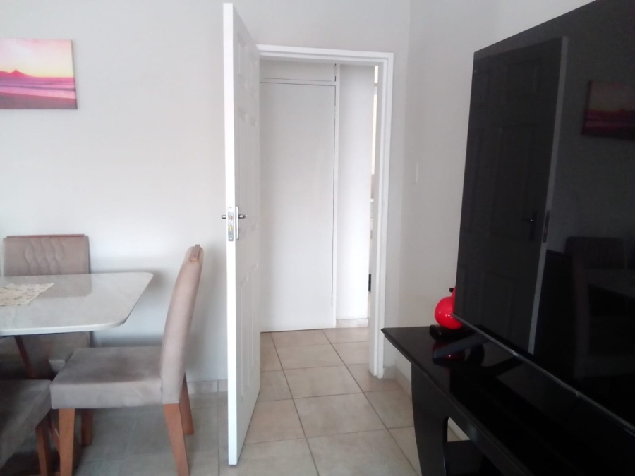 2 Bedroom Property for Sale in Wentworth Park Gauteng