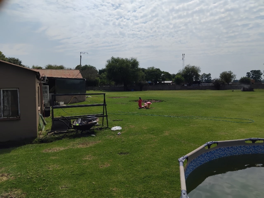 4 Bedroom Property for Sale in Nanescol Gauteng