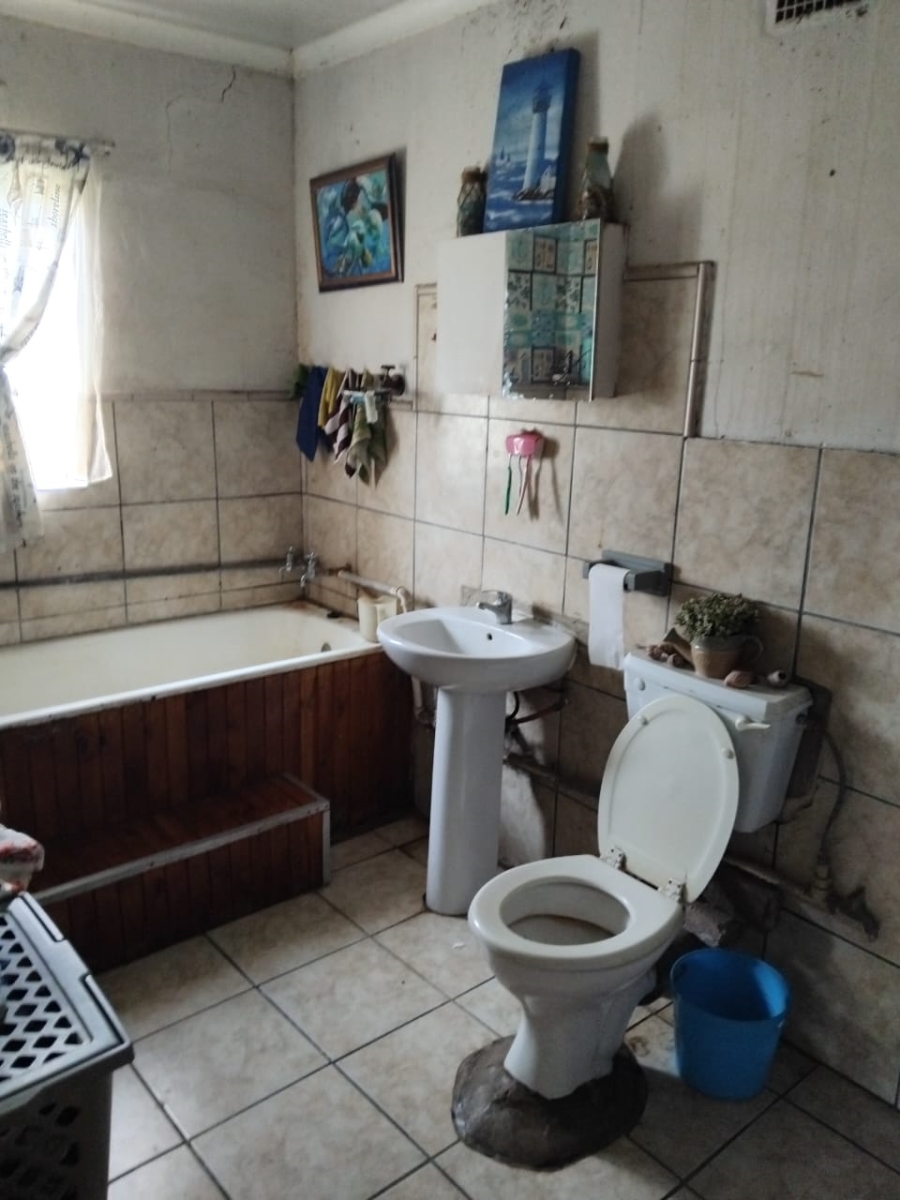 4 Bedroom Property for Sale in Nanescol Gauteng