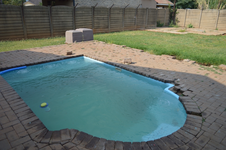 3 Bedroom Property for Sale in Arcon Park Gauteng