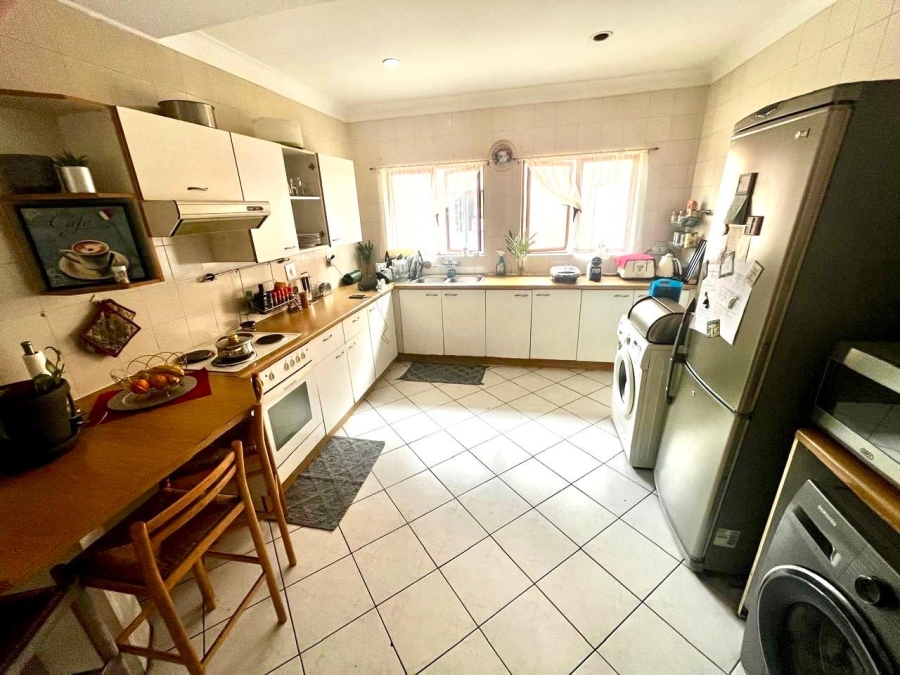 2 Bedroom Property for Sale in Buurendal Gauteng