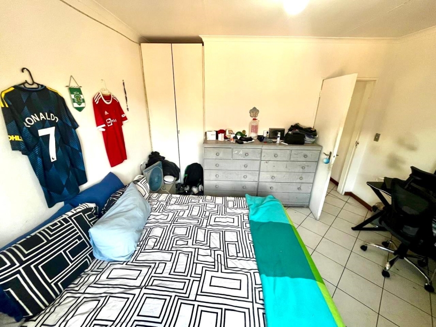 2 Bedroom Property for Sale in Buurendal Gauteng