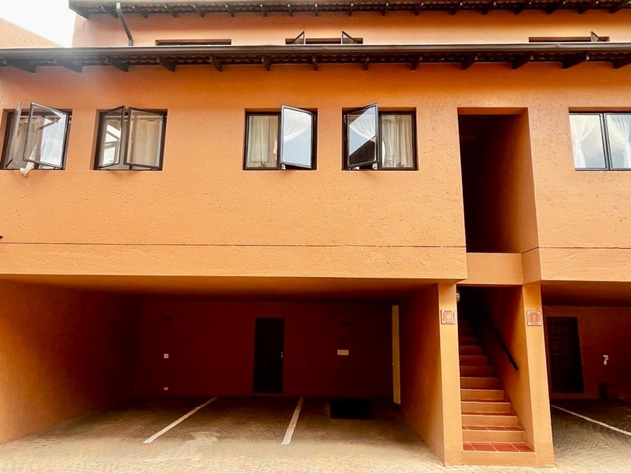 2 Bedroom Property for Sale in Buurendal Gauteng