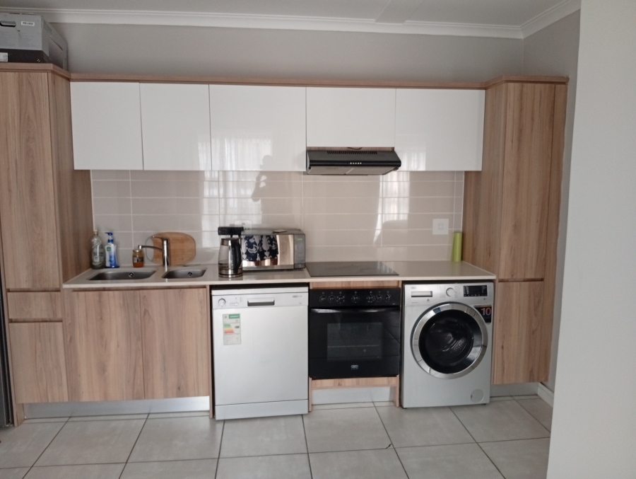 1 Bedroom Property for Sale in Willow Park Manor Gauteng