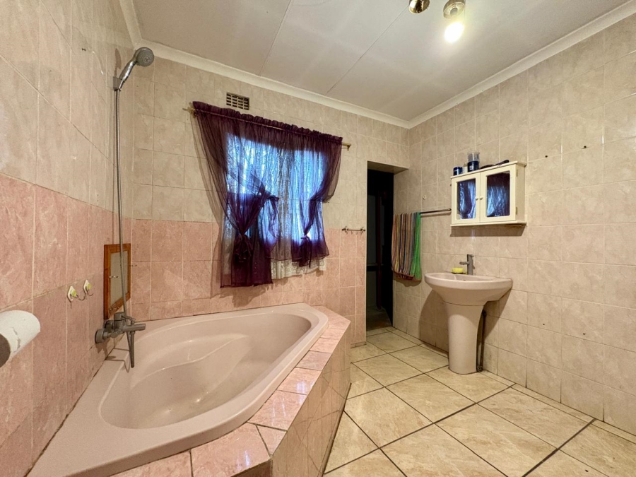 3 Bedroom Property for Sale in Brenthurst Gauteng