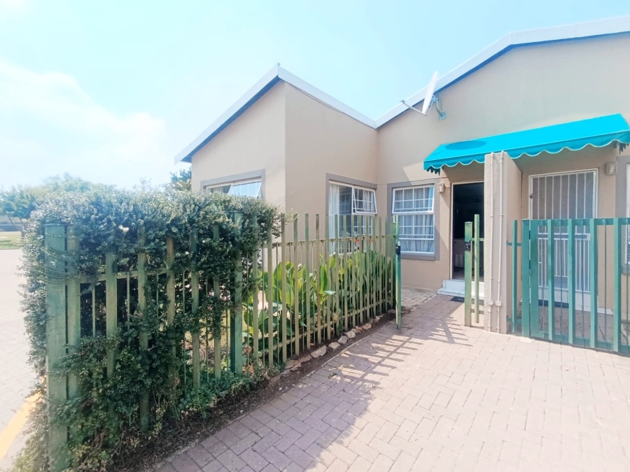 2 Bedroom Property for Sale in Meyersdal Gauteng