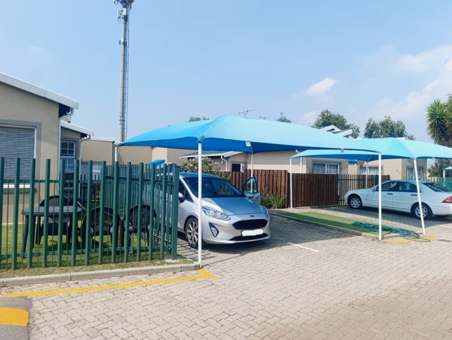 2 Bedroom Property for Sale in Meyersdal Gauteng