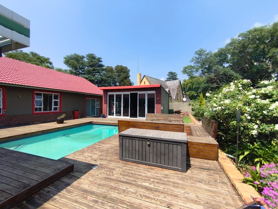 4 Bedroom Property for Sale in Brackendowns Gauteng