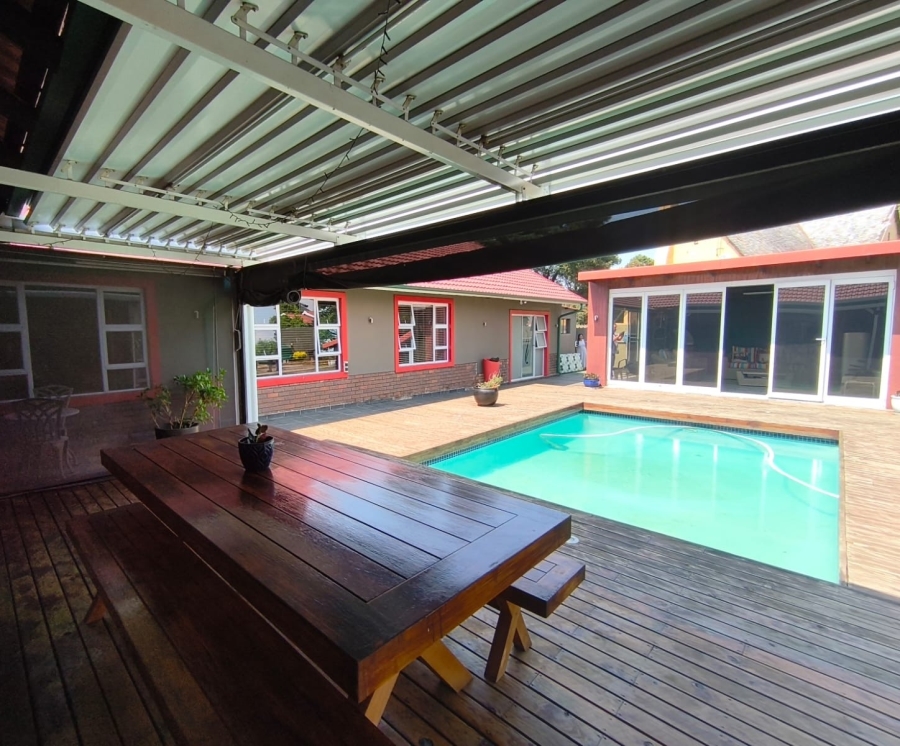 4 Bedroom Property for Sale in Brackendowns Gauteng