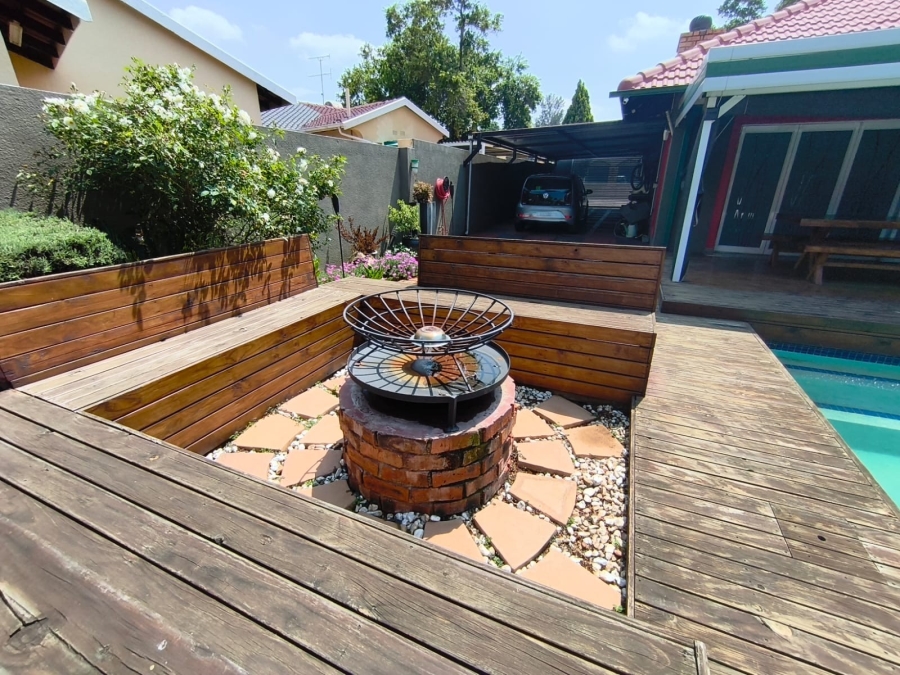 4 Bedroom Property for Sale in Brackendowns Gauteng