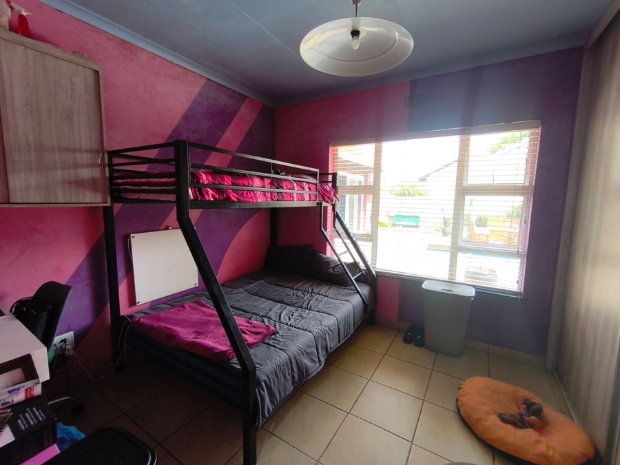 4 Bedroom Property for Sale in Brackendowns Gauteng