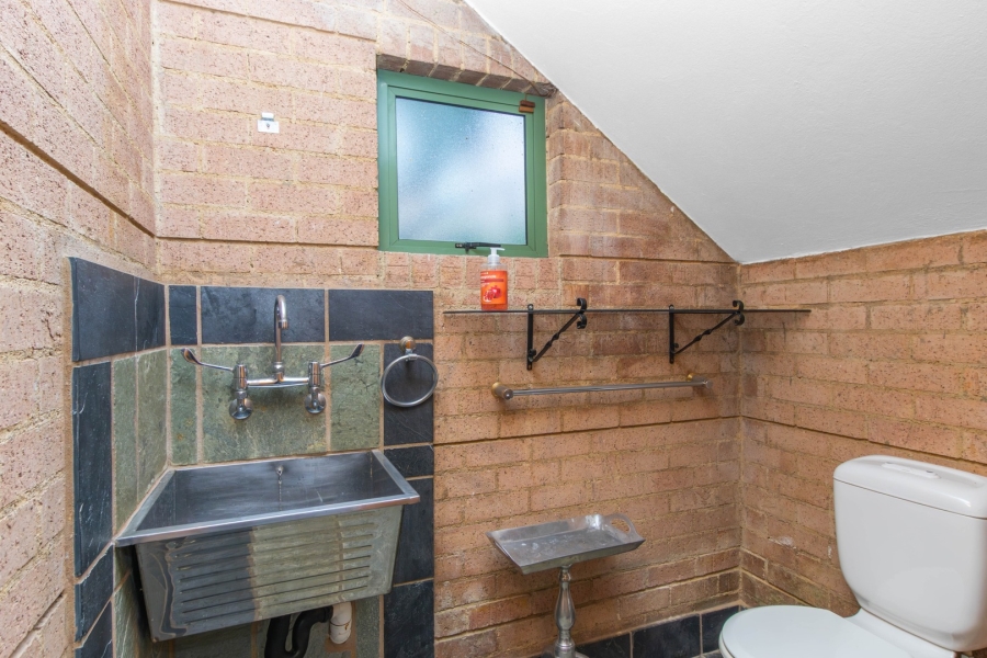 To Let 4 Bedroom Property for Rent in Fourways Gardens Gauteng