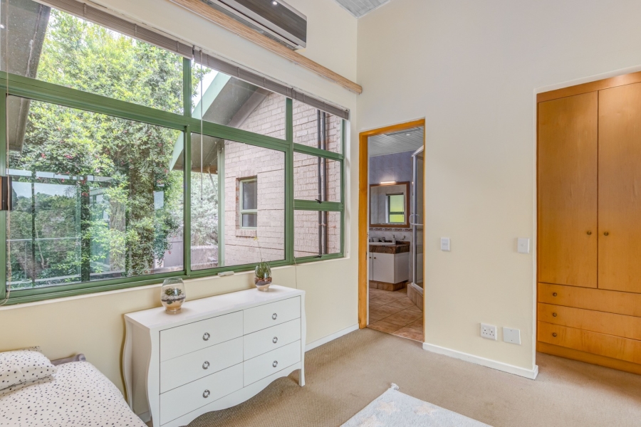 To Let 4 Bedroom Property for Rent in Fourways Gardens Gauteng