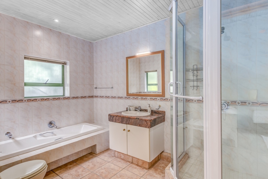 To Let 4 Bedroom Property for Rent in Fourways Gardens Gauteng