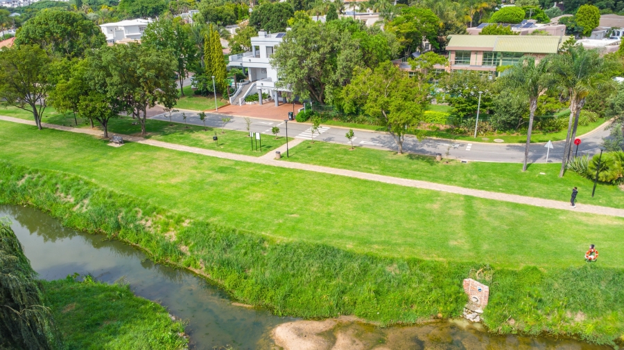 To Let 4 Bedroom Property for Rent in Fourways Gardens Gauteng