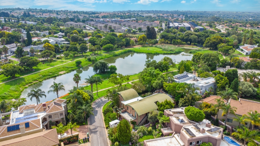 To Let 4 Bedroom Property for Rent in Fourways Gardens Gauteng