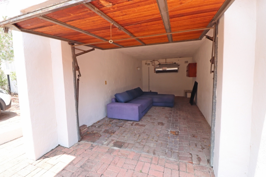 1 Bedroom Property for Sale in Epsom Downs Gauteng