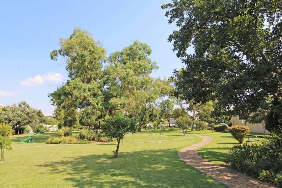 1 Bedroom Property for Sale in Epsom Downs Gauteng