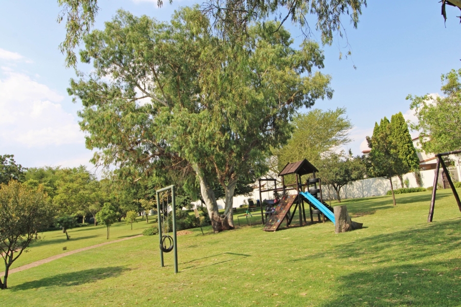 1 Bedroom Property for Sale in Epsom Downs Gauteng