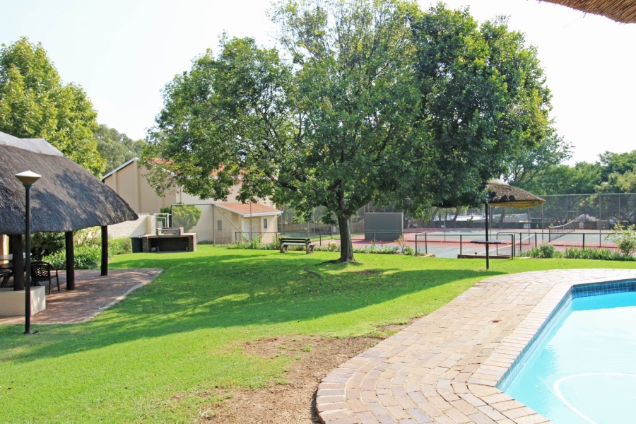 1 Bedroom Property for Sale in Epsom Downs Gauteng