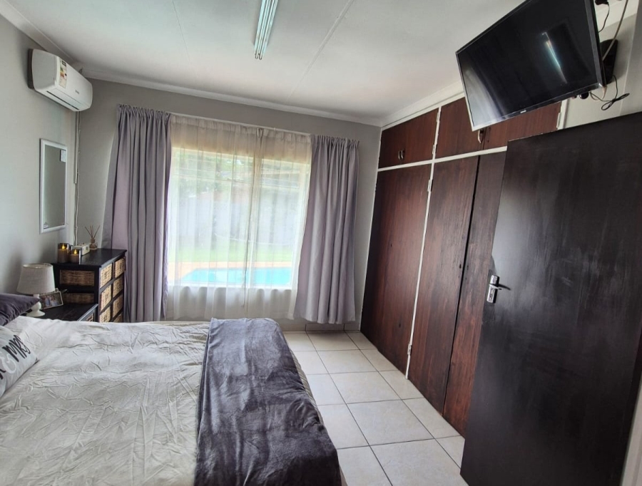 3 Bedroom Property for Sale in Rooihuiskraal Gauteng