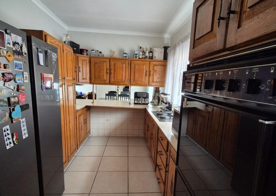 3 Bedroom Property for Sale in Rooihuiskraal Gauteng