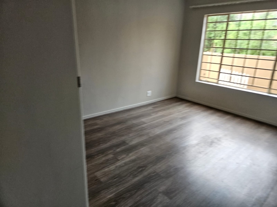 To Let 2 Bedroom Property for Rent in The Wilds Gauteng