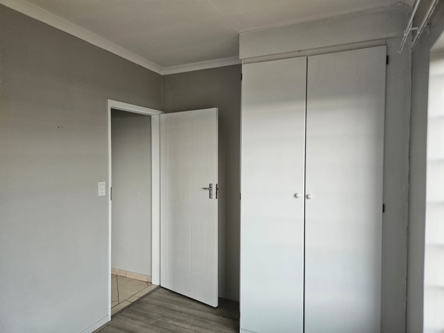 To Let 2 Bedroom Property for Rent in The Wilds Gauteng