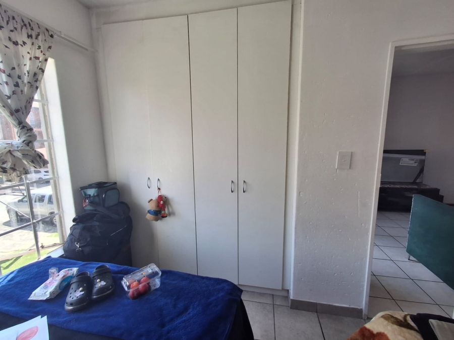 To Let 2 Bedroom Property for Rent in Comet Gauteng