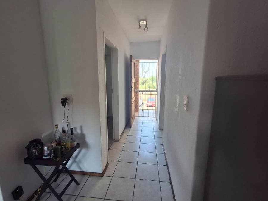 To Let 2 Bedroom Property for Rent in Comet Gauteng