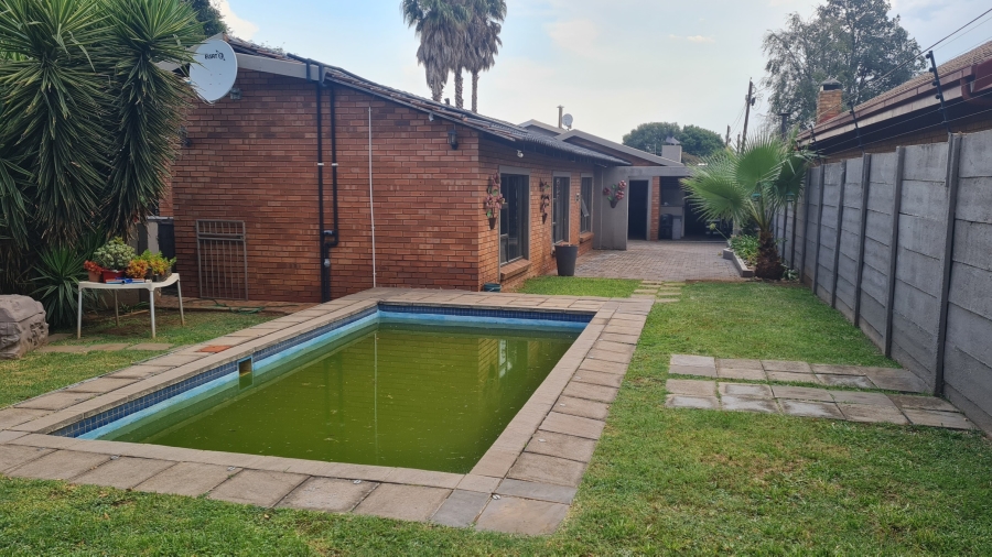 3 Bedroom Property for Sale in Kenleaf Gauteng